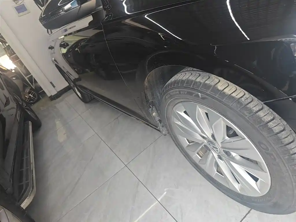 Volkswagen Lavida 2018 Hatchback 200TSI DSG Comfort Edition China V фото 21