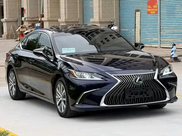 Lexus ES 2020 200 Excellence