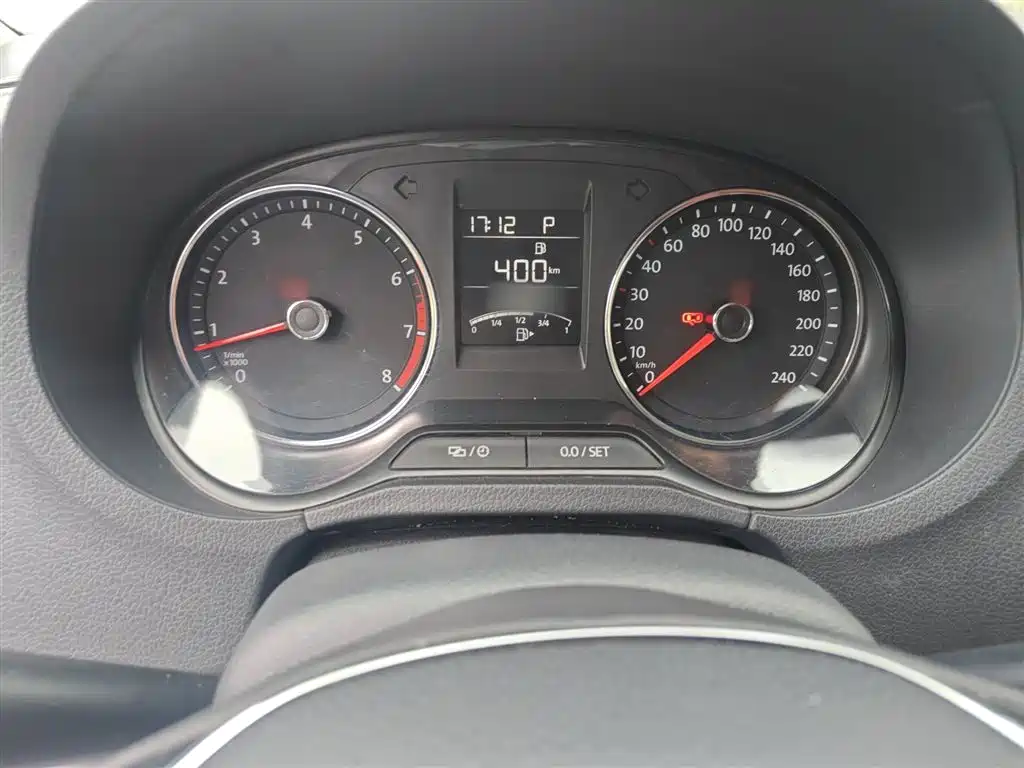 Volkswagen Polo 2016 1.6L Automatic Comfort фото 4