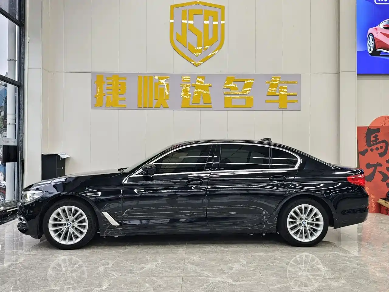 BMW 5 Series 2019 525Li Luxury Package фото 3