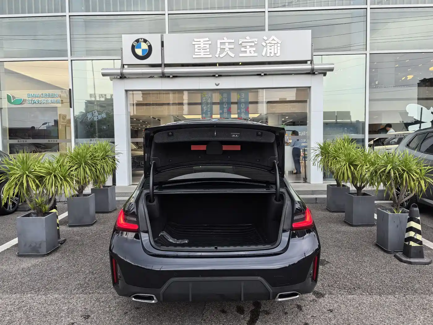 BMW 3 Series 2023 325Li M Sport Package фото 17