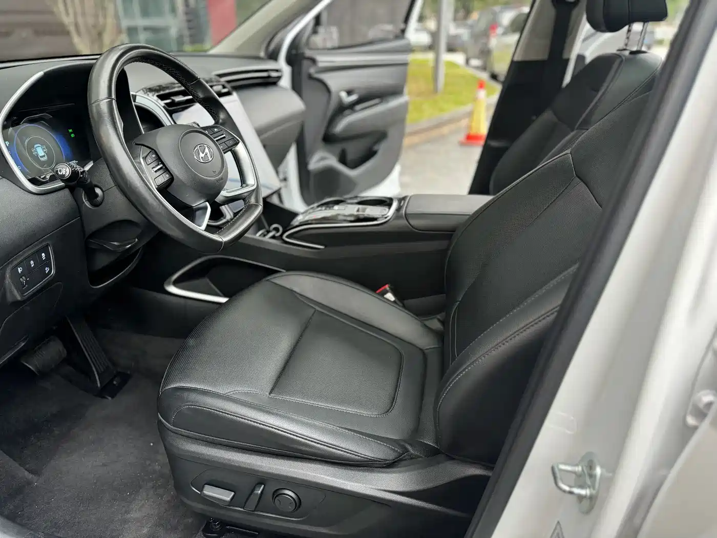 Hyundai Tucson 2021 Tucson L 1.5T DCT LUX Premium фото 5