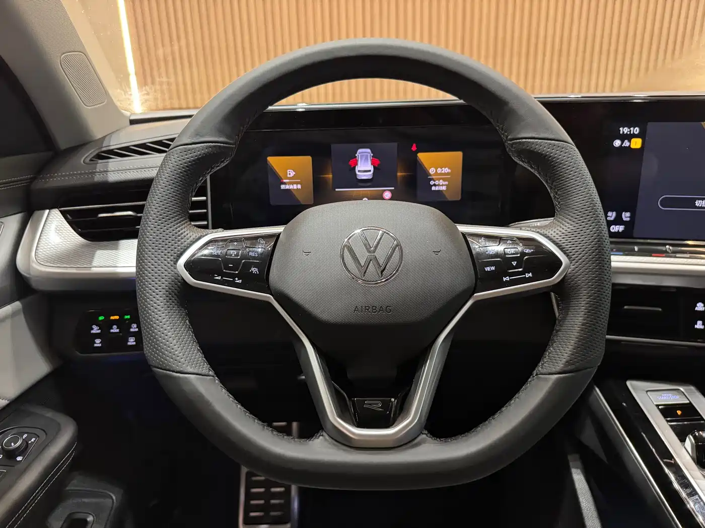Volkswagen Talagon 2023 380TSI 4WD R-Line Touring Edition фото 8