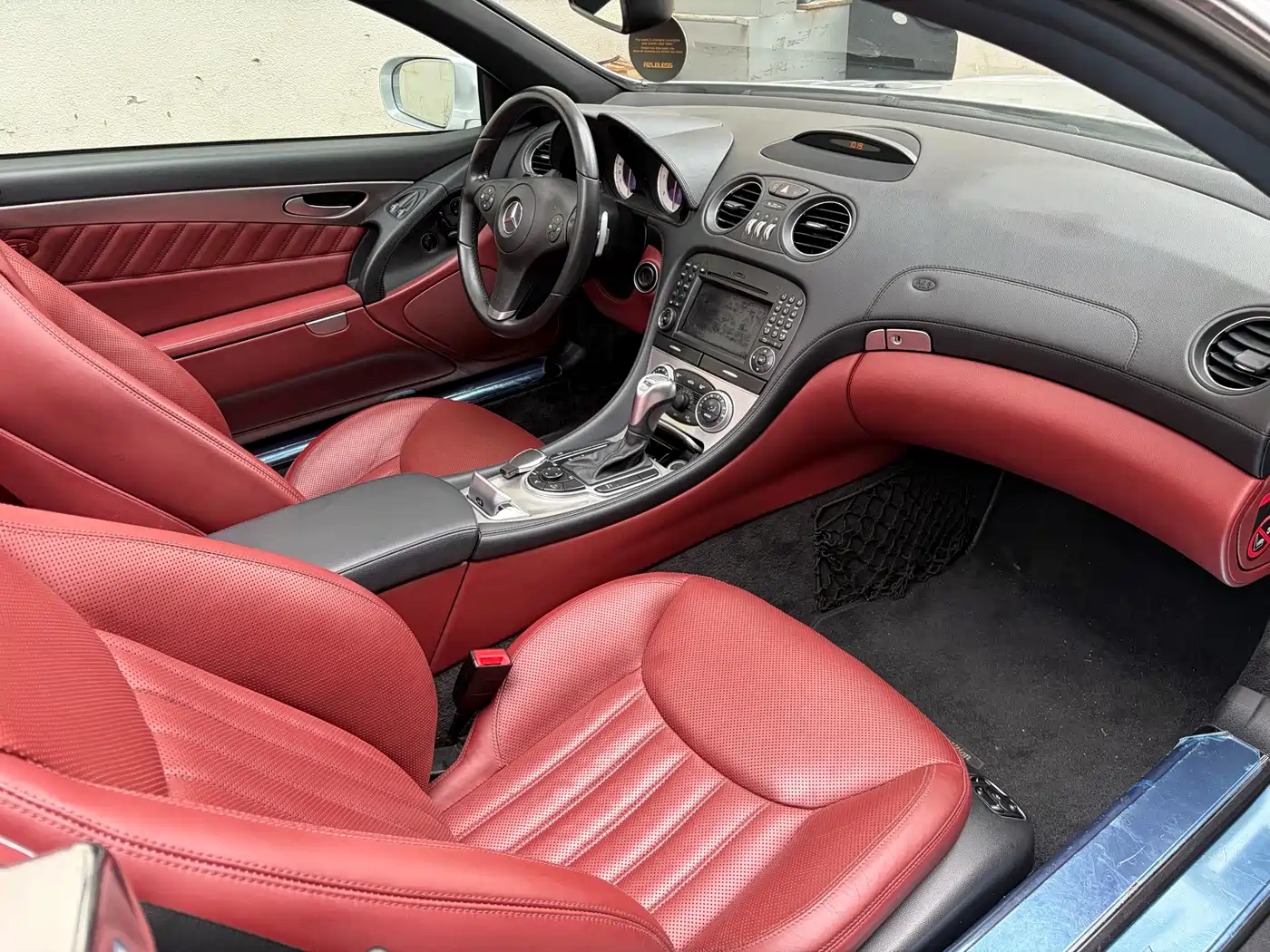 Mercedes-Benz SL-Class 2011 SL 300 Grand Edition фото 16
