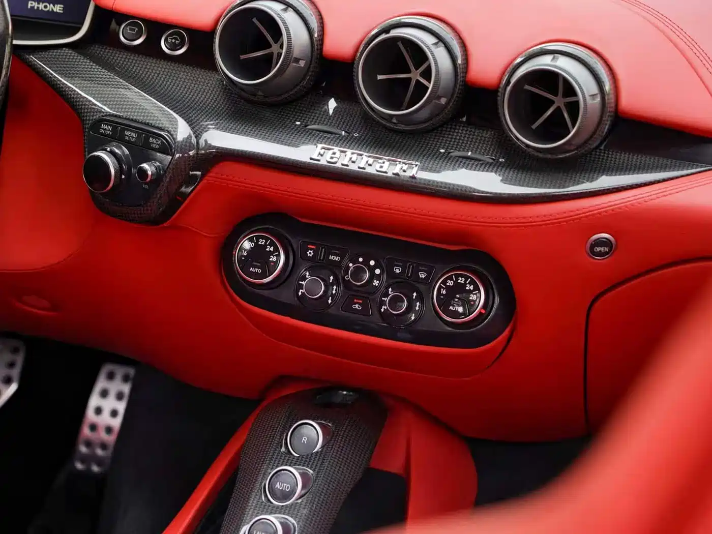 Ferrari F12berlinetta 2014 2013 6.3L Standard