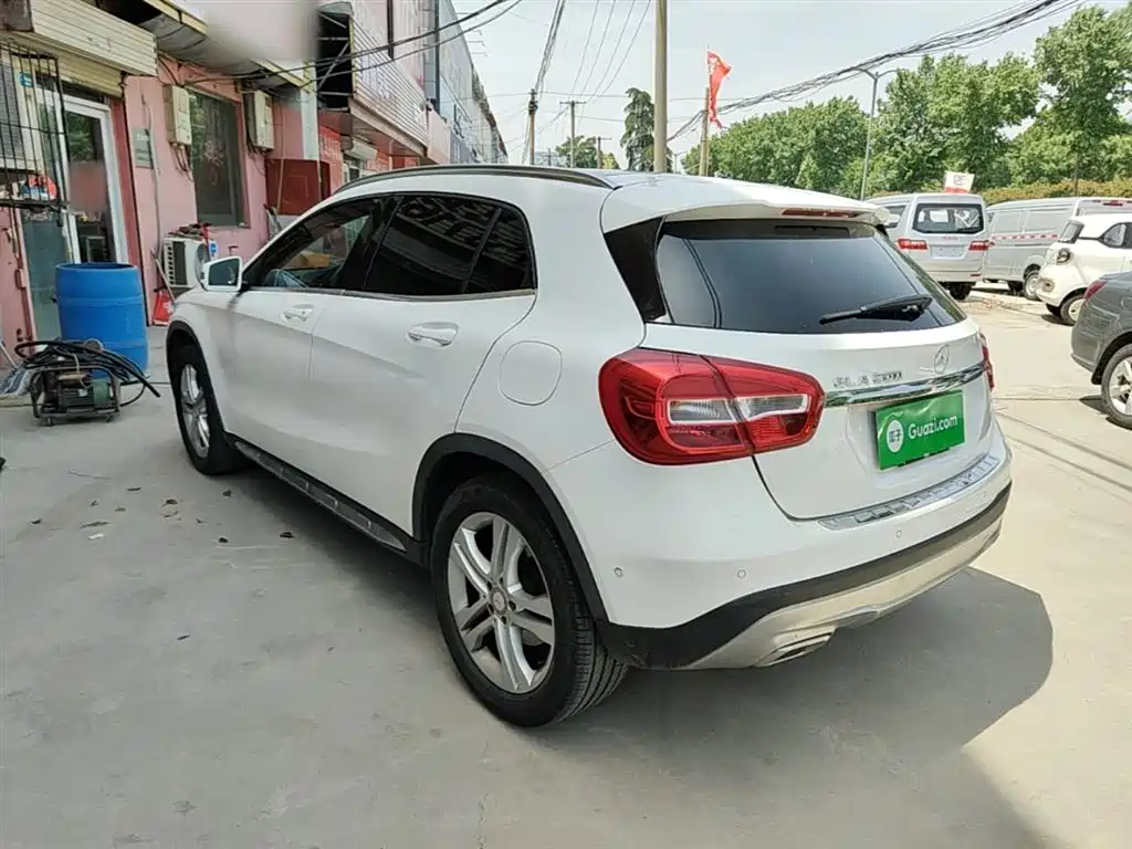 Mercedes-Benz GLA 2015 GLA 200 Dynamic фото 5