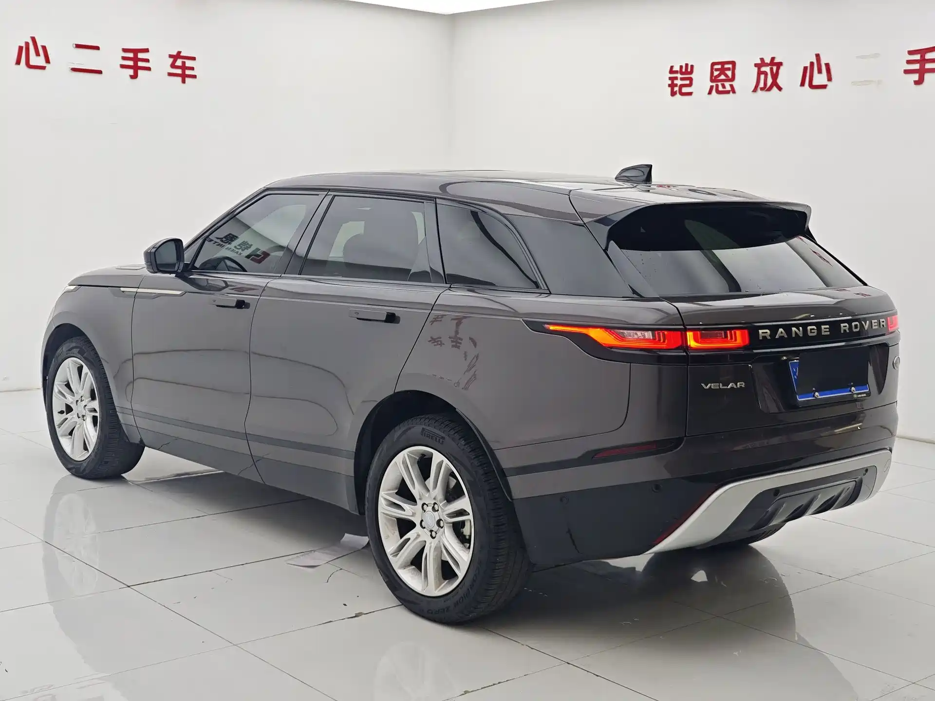 Фото 19 - Land Rover Range Rover Velar