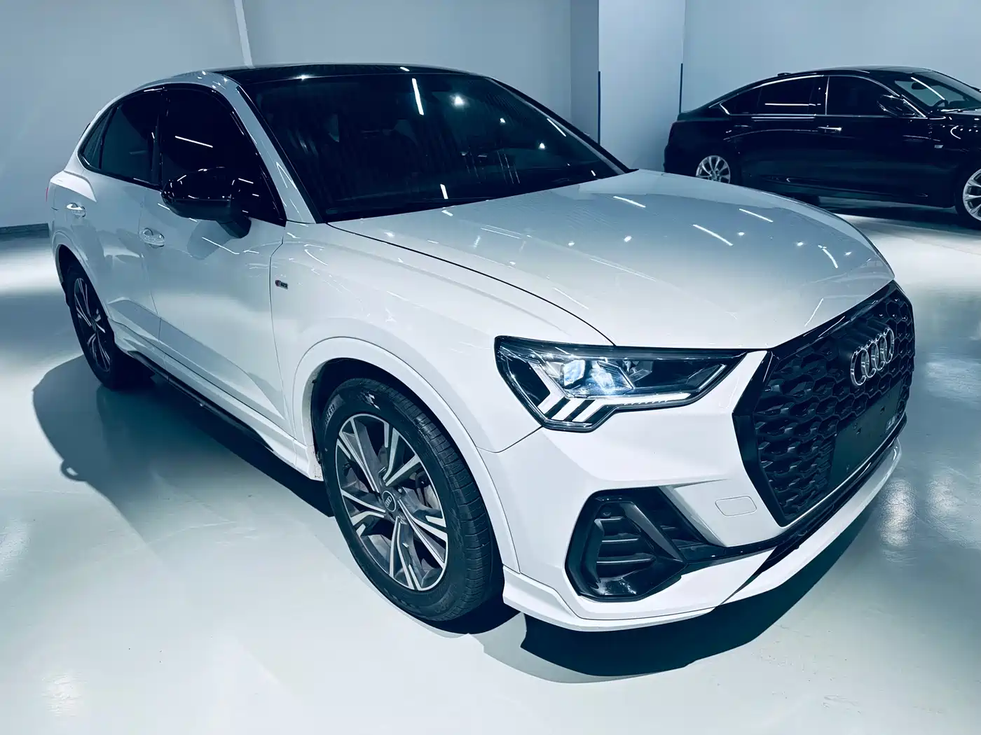 Audi Q3 Sportback 2022 40 TFSI Fashion фото 4