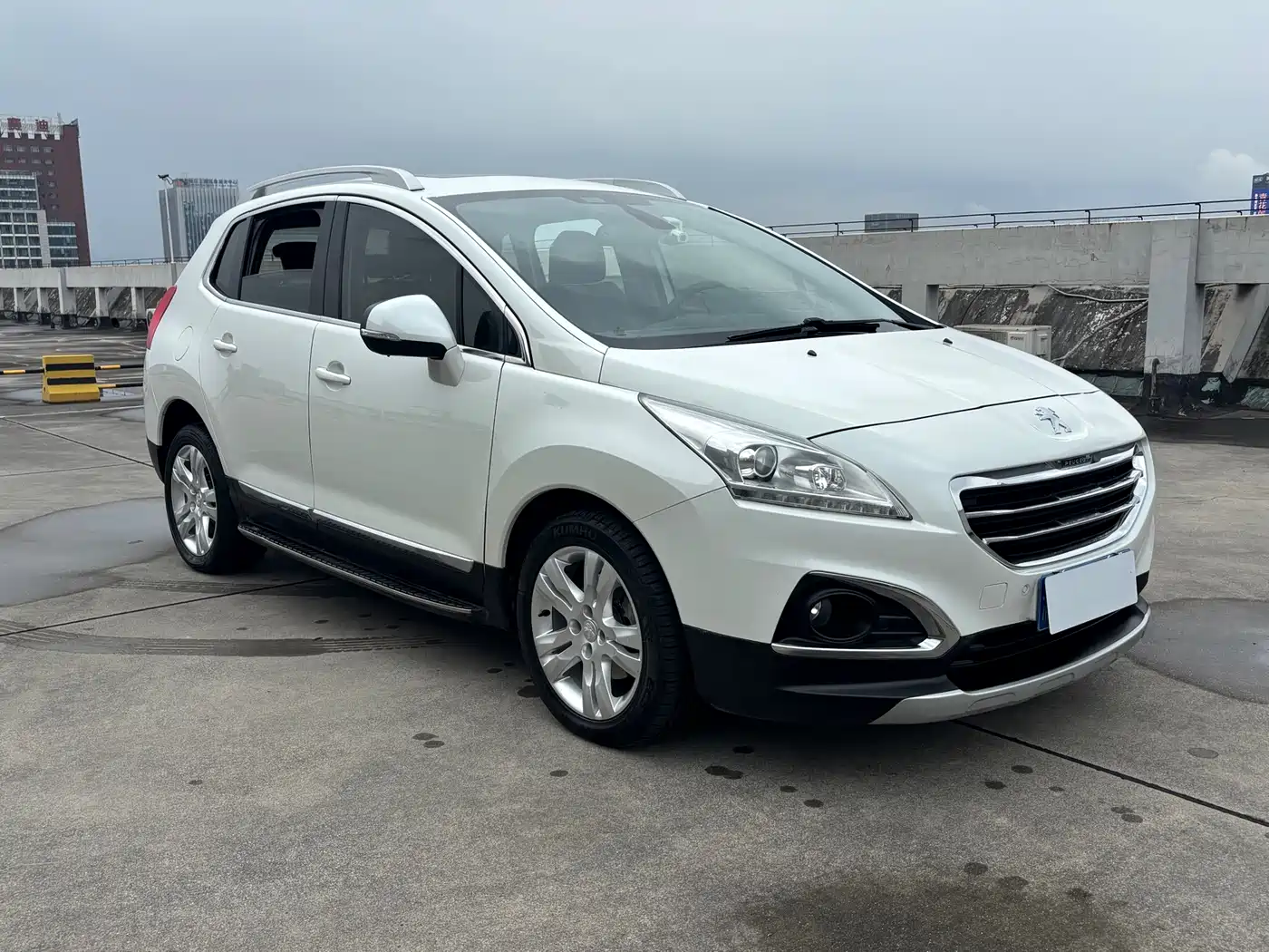 Peugeot 3008 2013 1.6THP Roland Garros Edition фото 3