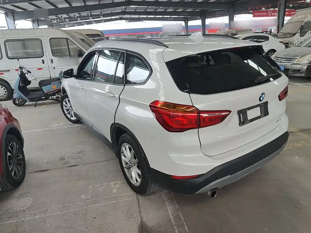 BMW X1 2016 sDrive18Li Fashion Model фото 5