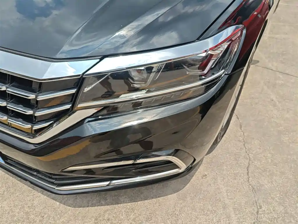 Volkswagen Passat 2021 Model 280TSI Business Edition фото 24