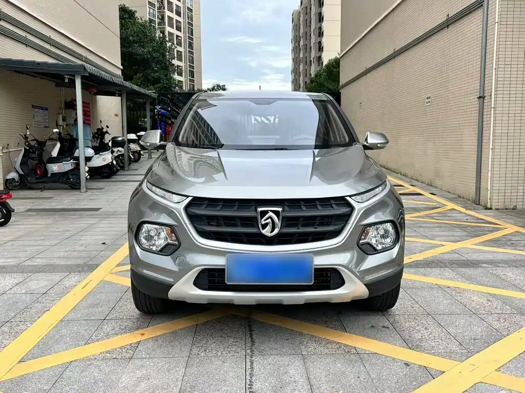 Baojun 510 2021 2021 1.5L Manual Dynamic Edition
