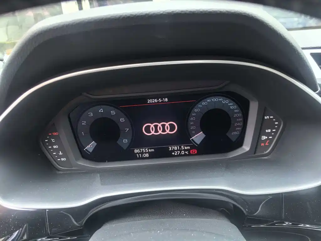 صورة 6 - Audi Q3