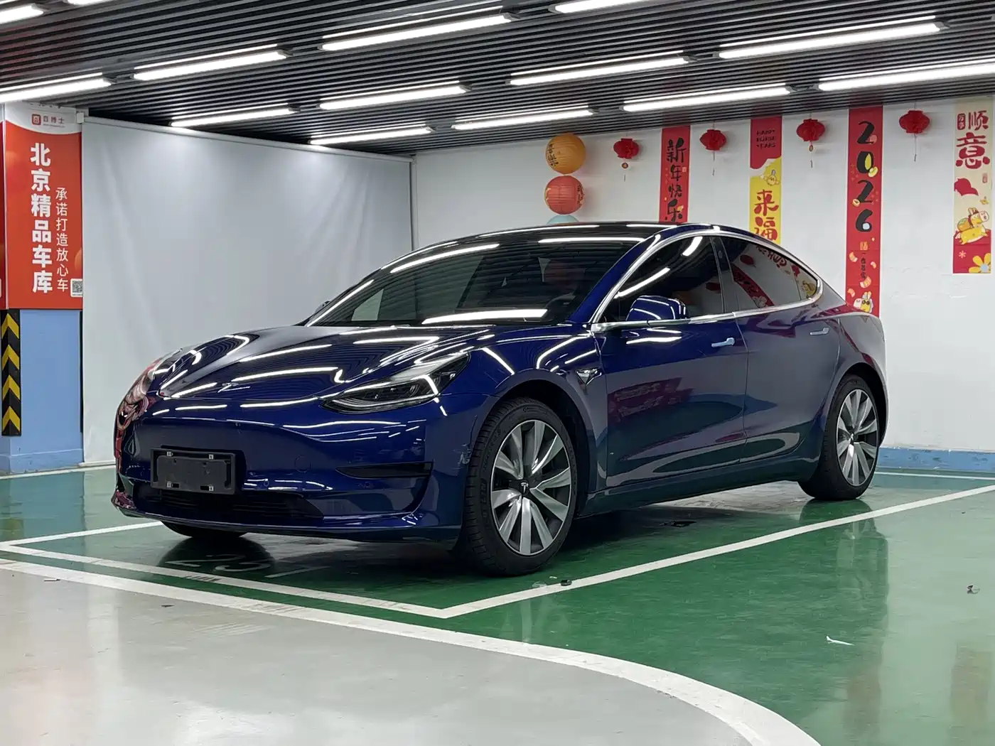 TESLA MODEL 3