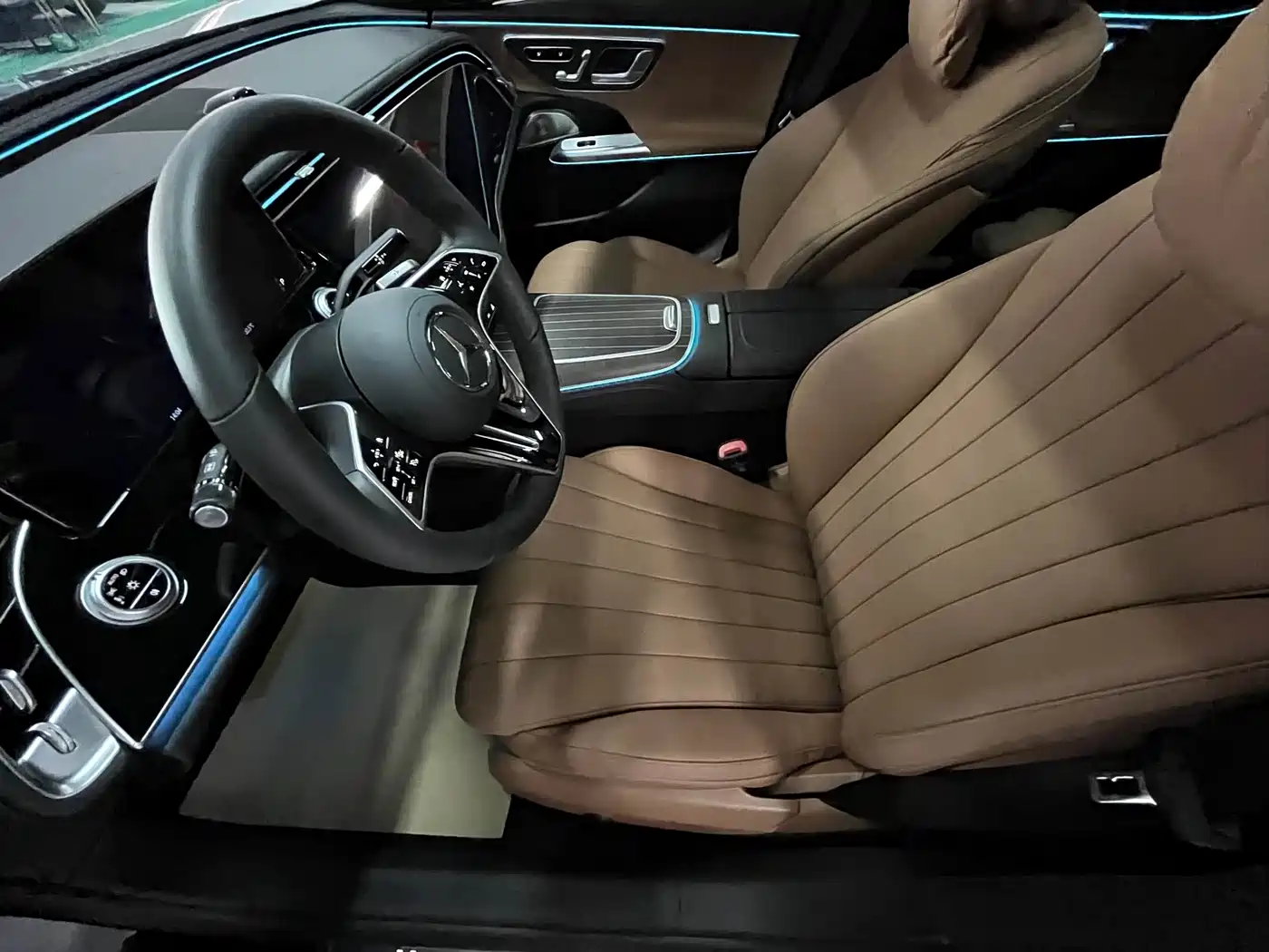 Mercedes-Benz E-Class 2025 E 300 L Luxury Sport фото 7