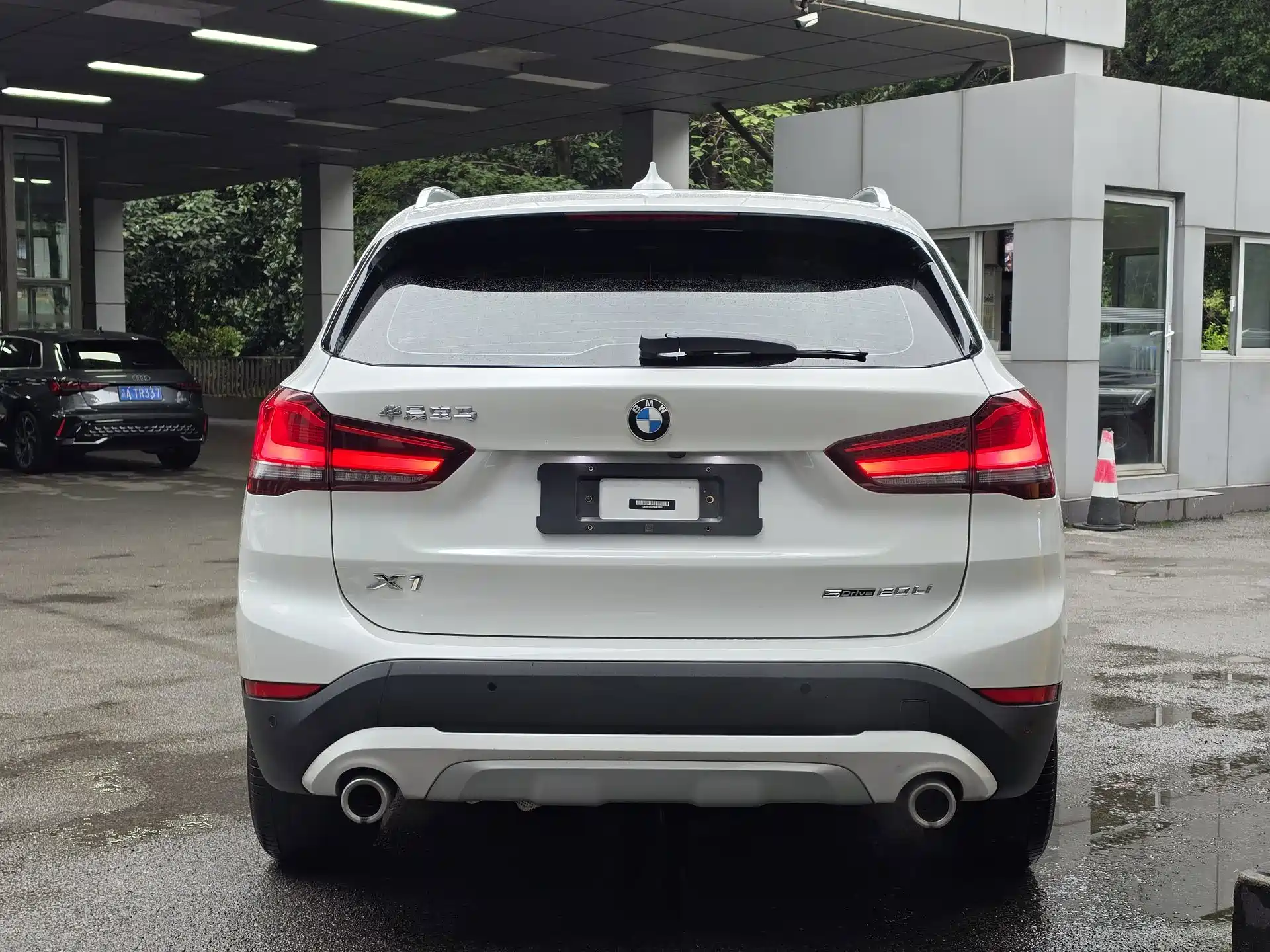 Photo 6 - BMW X1