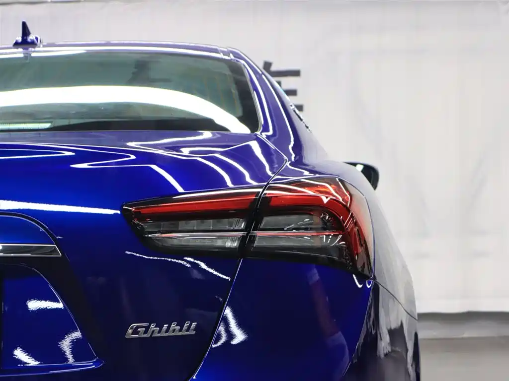 Maserati Ghibli 2023 2.0T GT фото 17