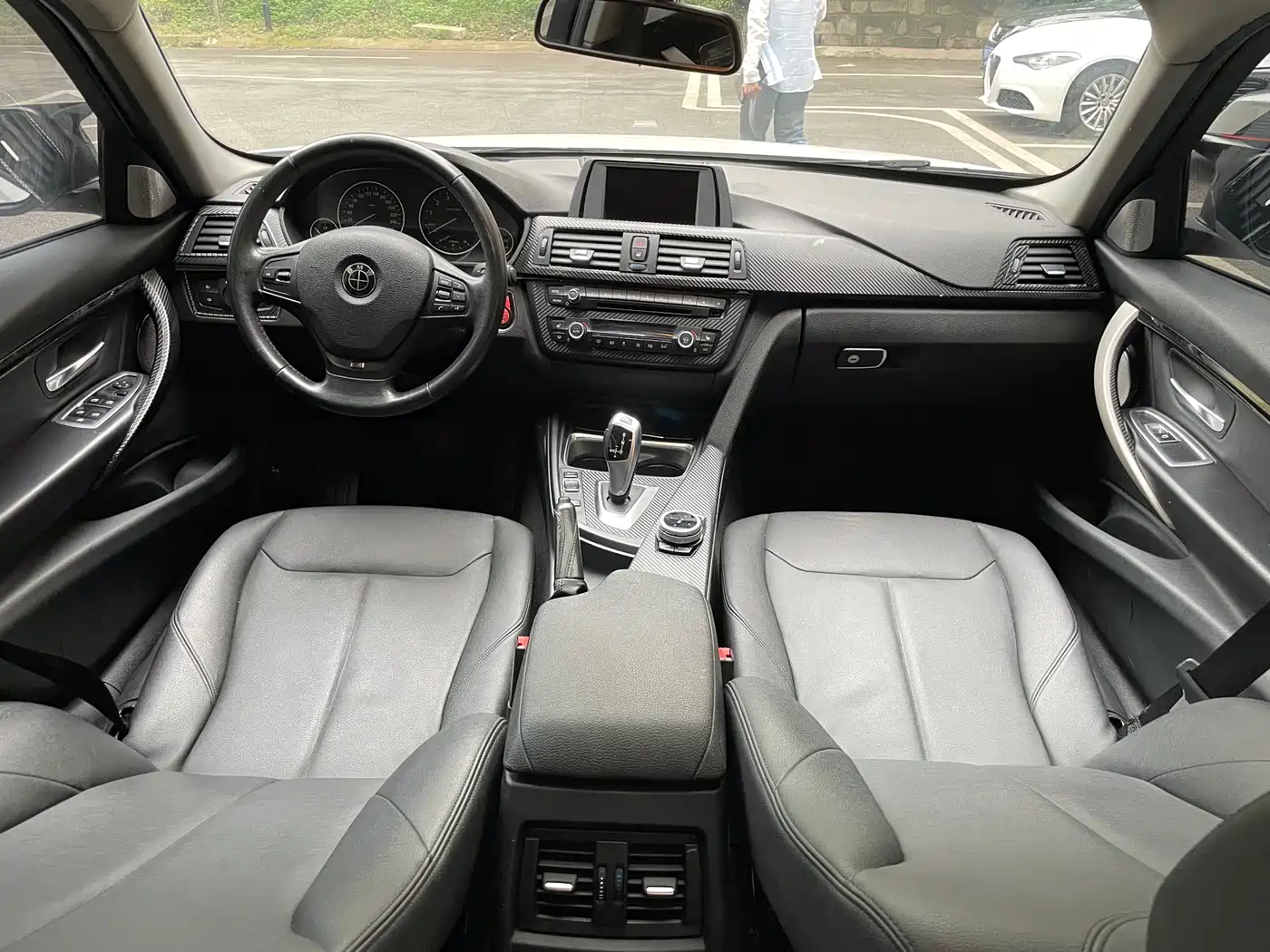 BMW 3 Series 2015 320i Fashion фото 19