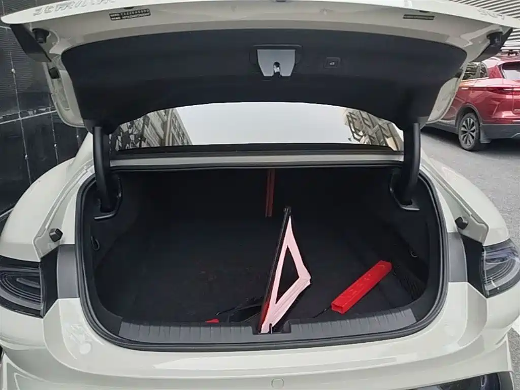 Xiaomi Auto Xiaomi SU7 2024 RWD Long Range Intelligent Driving Edition фото 19