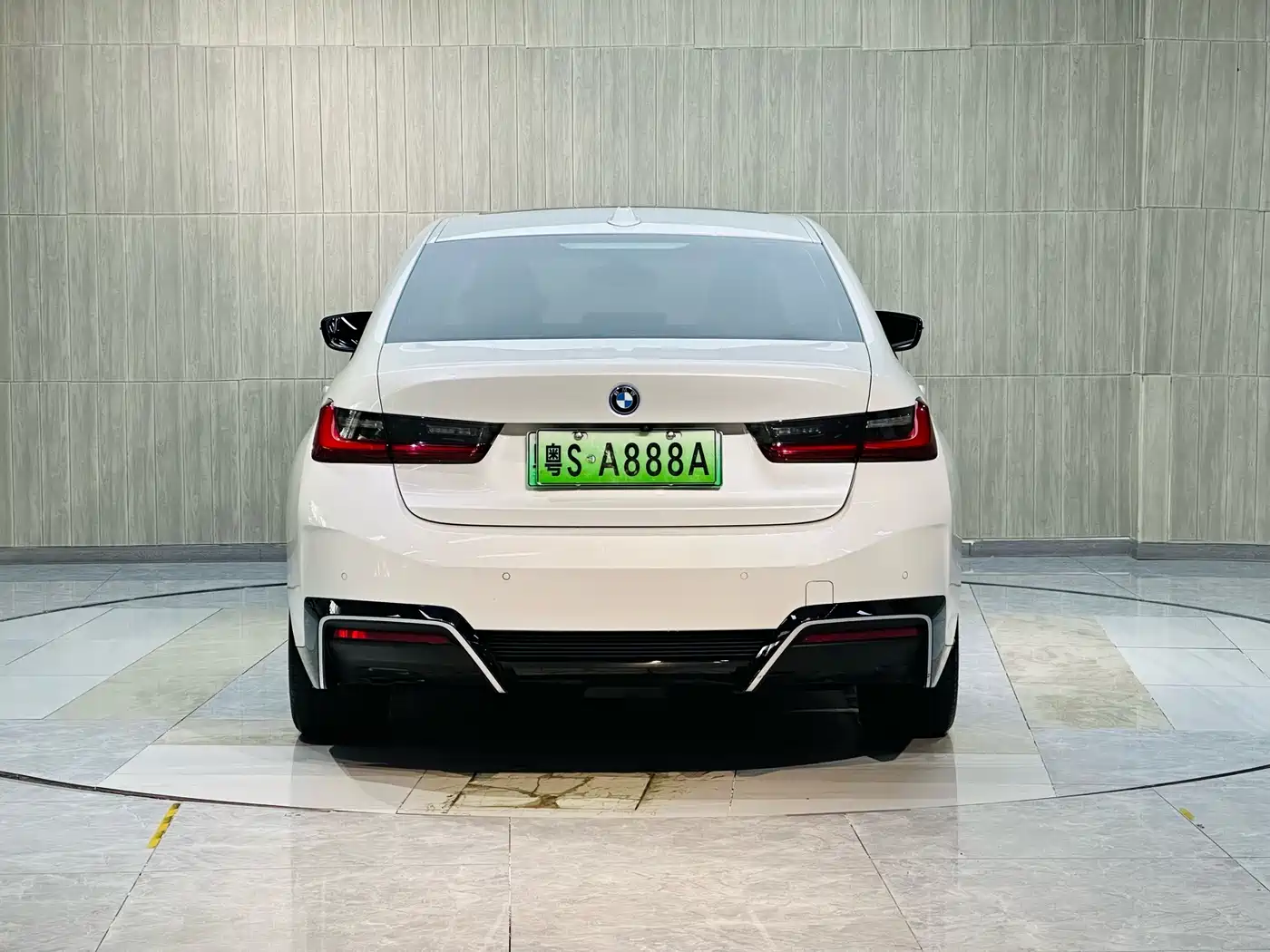 BMW i3 2024 eDrive 35 L фото 6