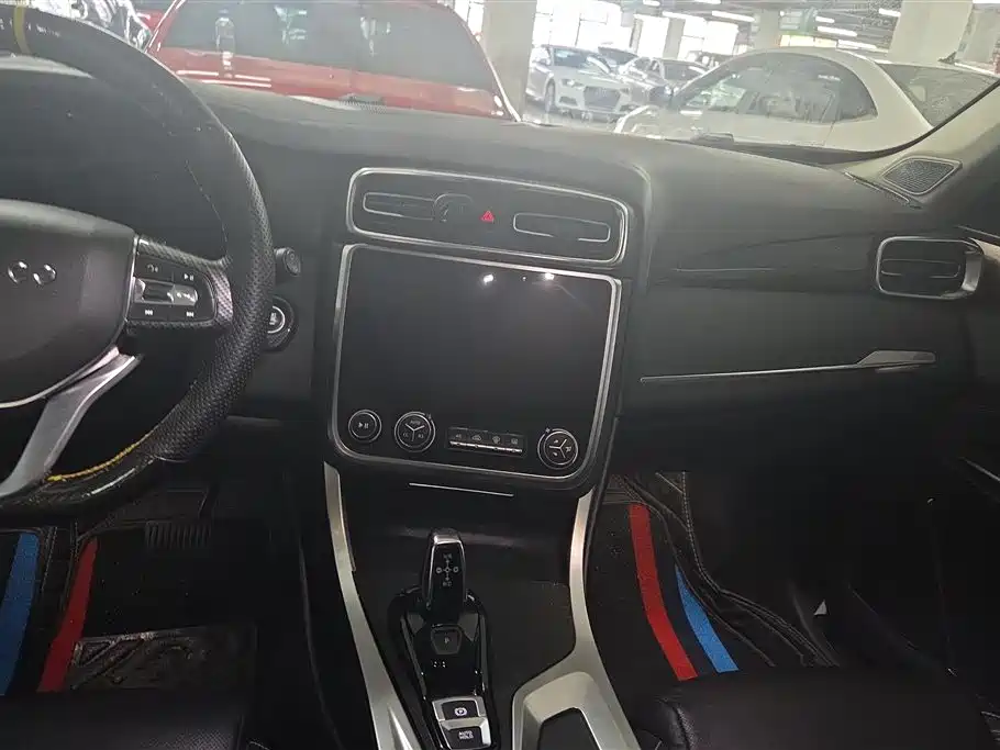 Lynk & Co 01 2019 2.0T 2WD Type Pro Version China V фото 13