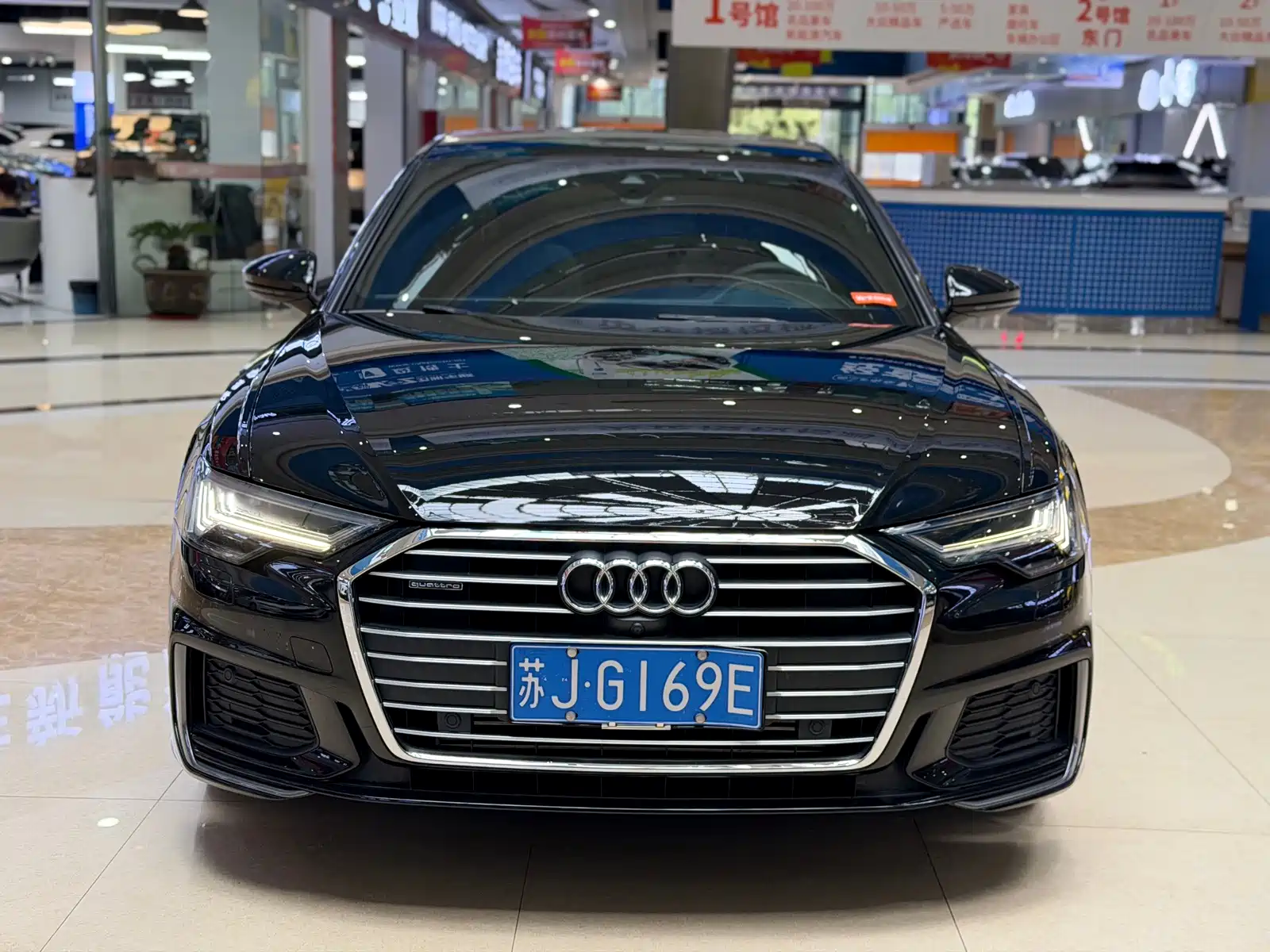 Фото 2 - Audi A6L
