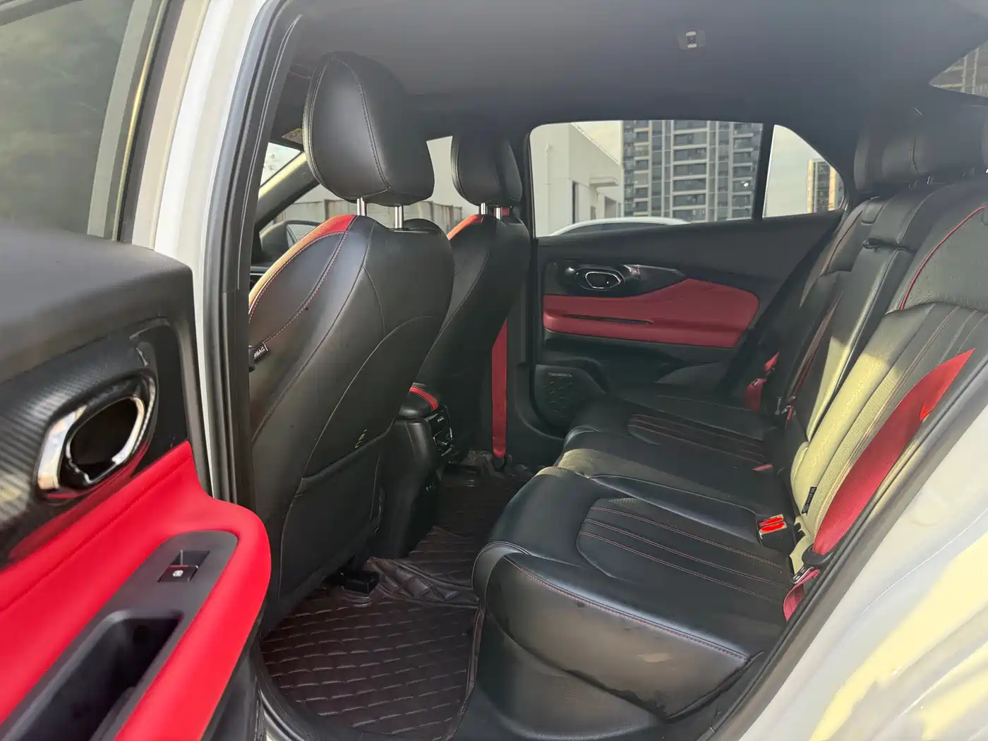 GAC Trumpchi Trumpchi Emkoo 2021 270T DCT J15 Edition фото 12