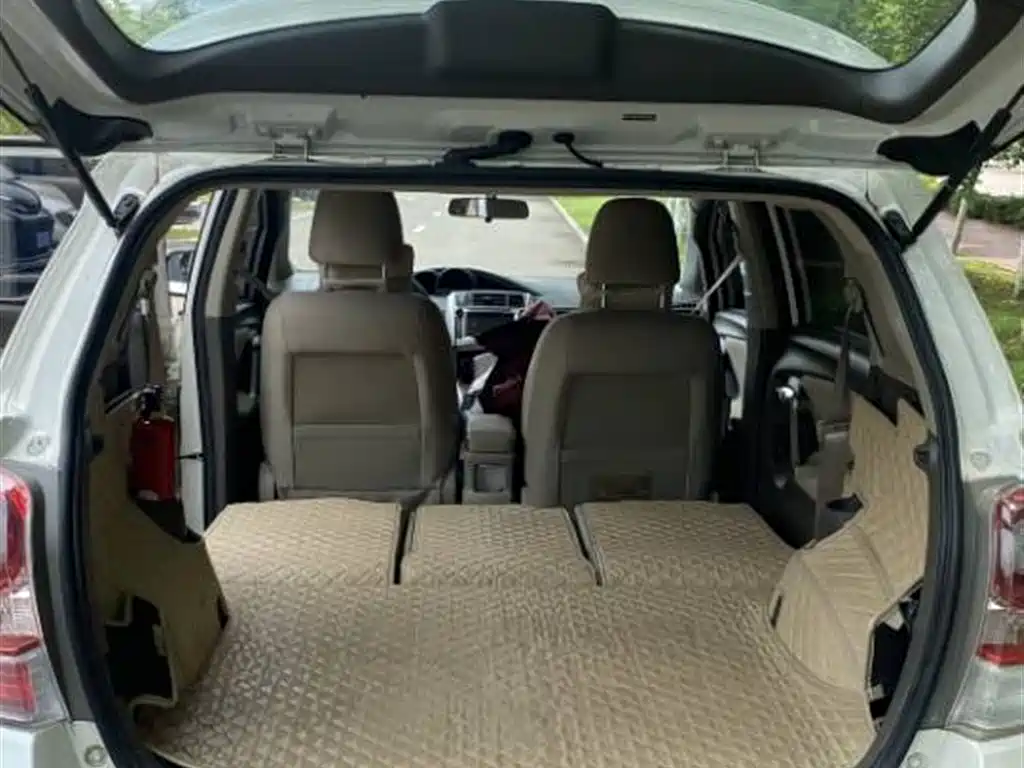 Toyota E'Z 2015 180E CVT Crossover Edition фото 6