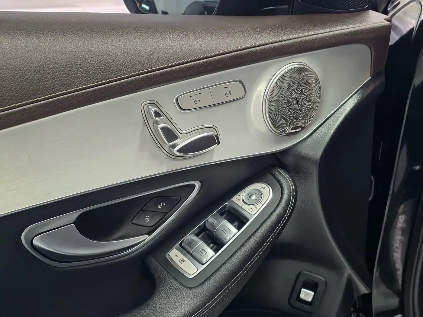 Mercedes-Benz GLC 2022 Model GLC 260 L 4MATIC Dynamic Edition фото 10