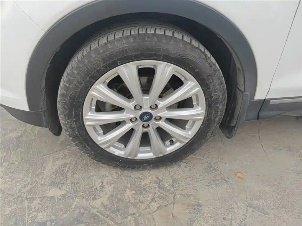 Photo 23 - Ford Kuga