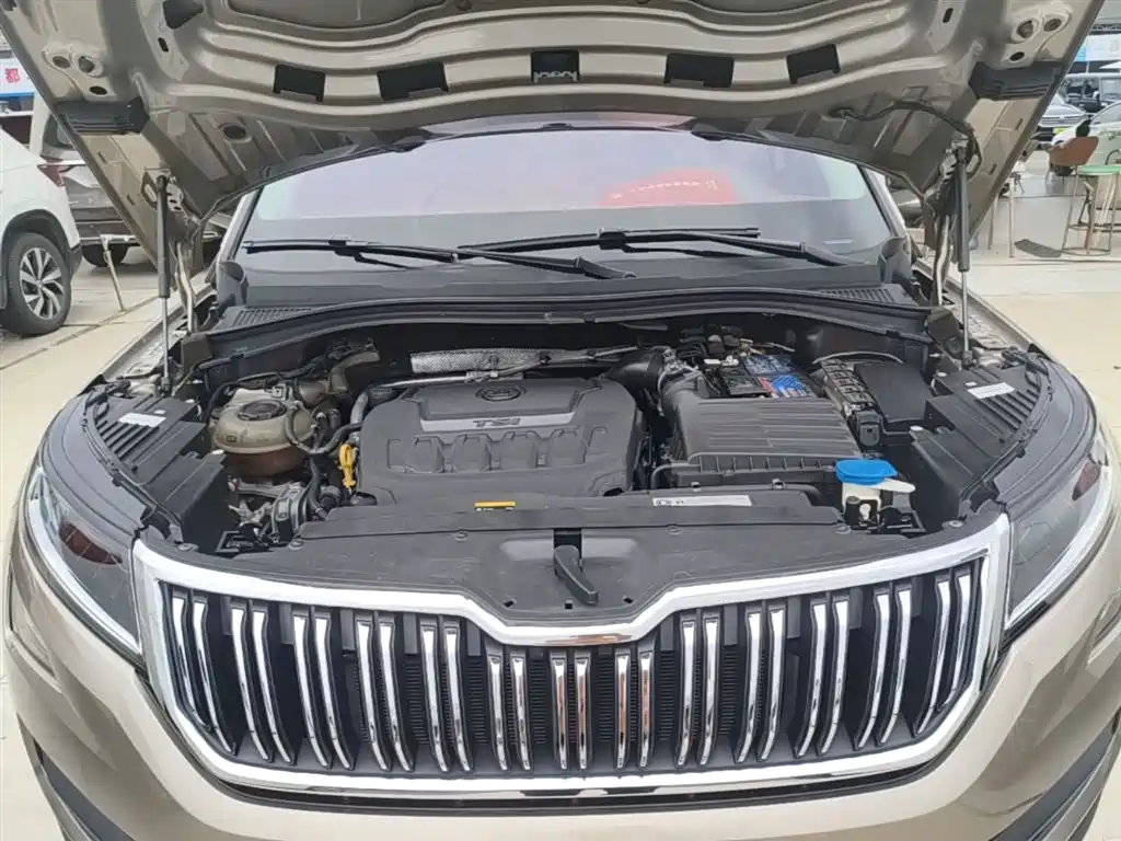 Škoda Kodiaq 2019 Facelift TSI330 7-Seater 2WD Luxury Premium Edition China VI фото 20