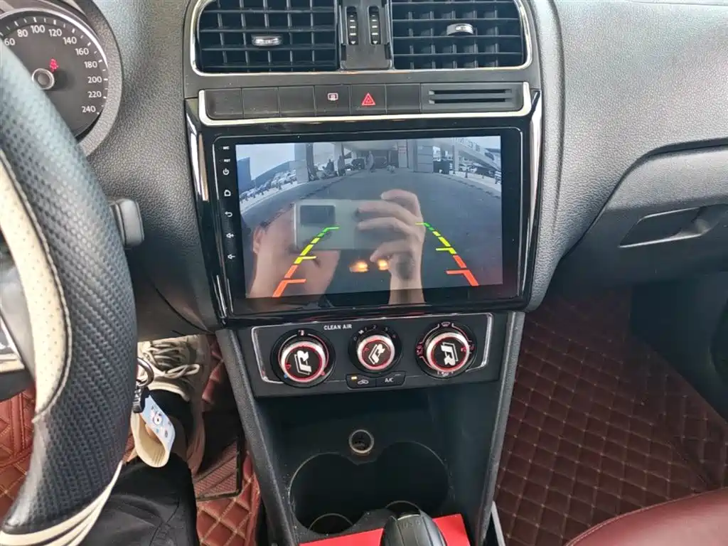 Volkswagen Polo 2016 1.6L Automatic Comfort фото 12