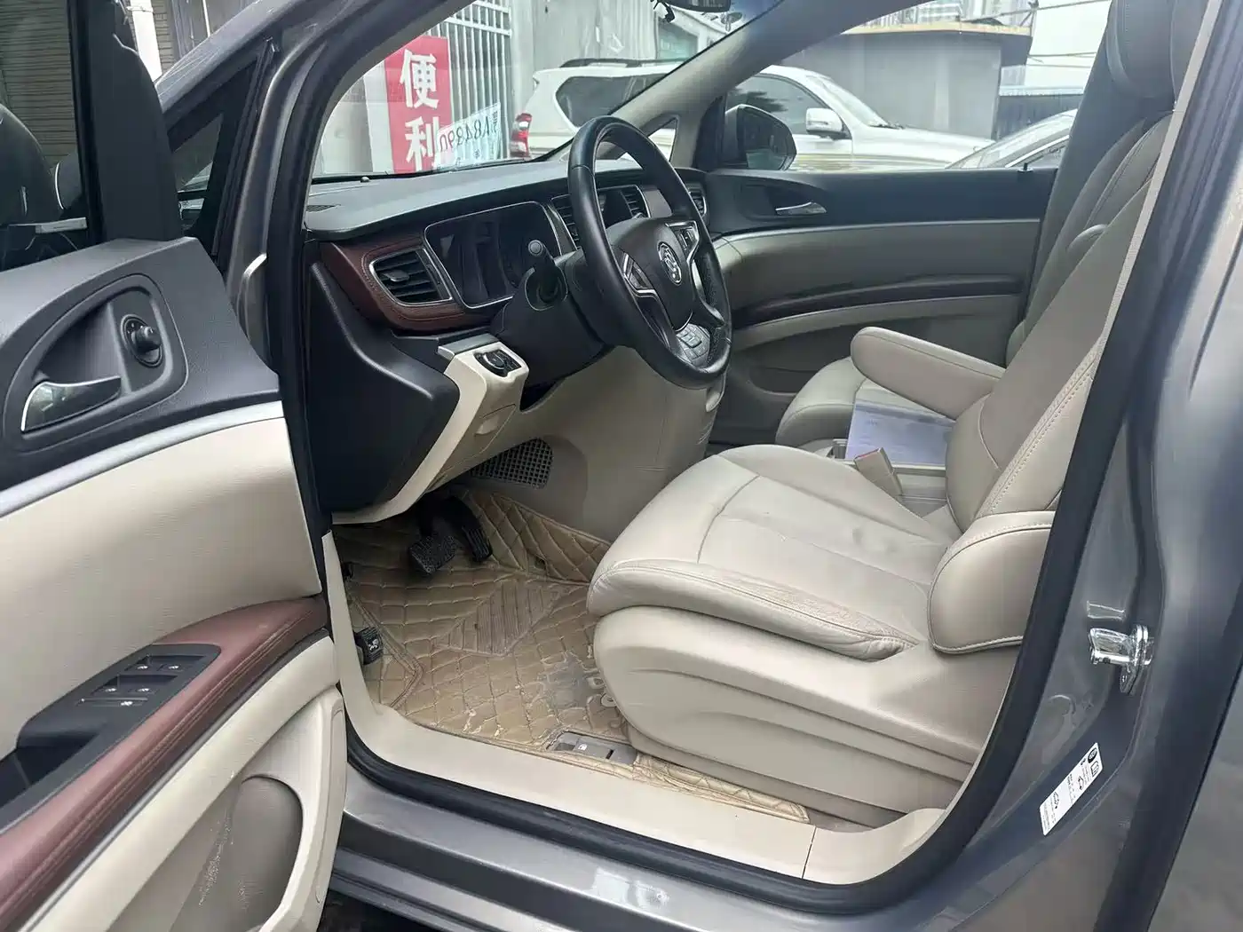 Buick GL8 2018 28T Luxury Model China VI фото 7