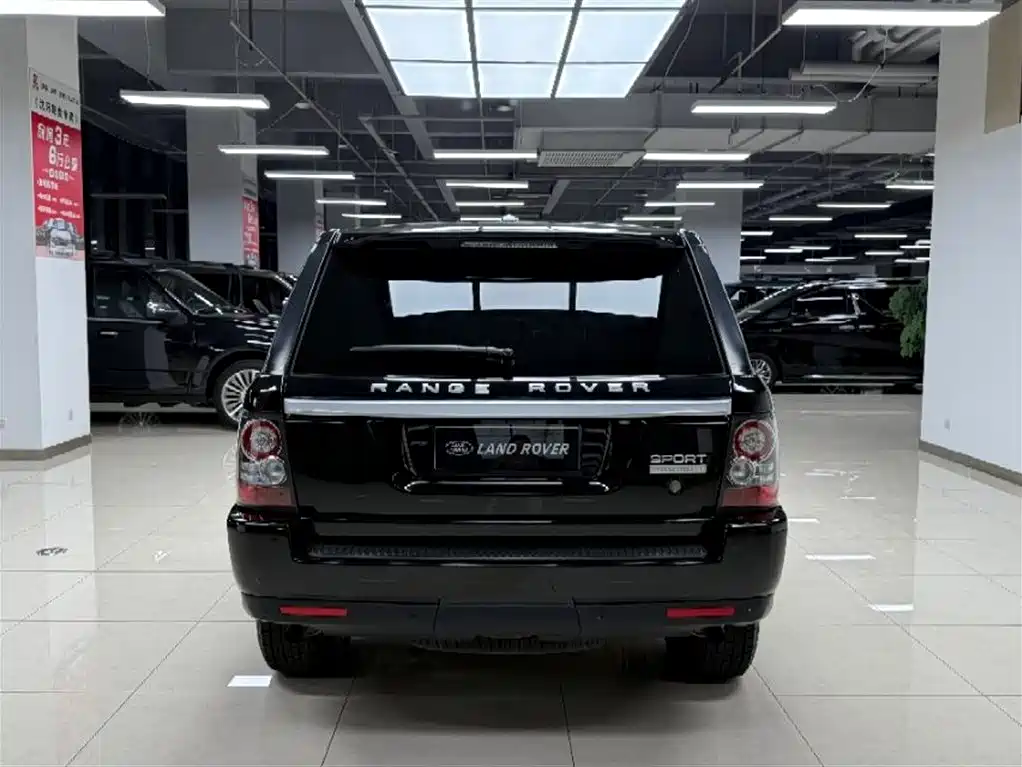 Land Rover Range Rover Sport 2010 5.0 SC V8 HSE фото 4