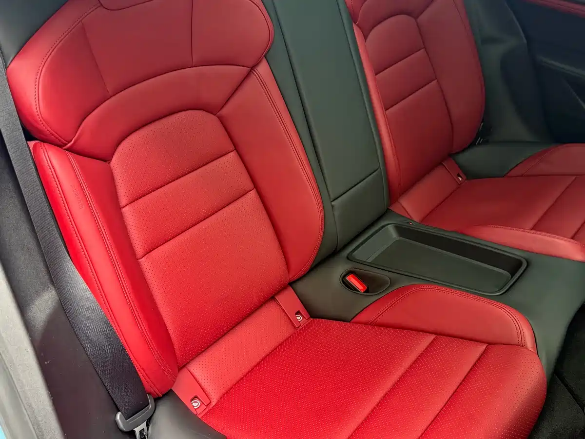 Porsche Taycan 2019 Taycan 4S фото 25