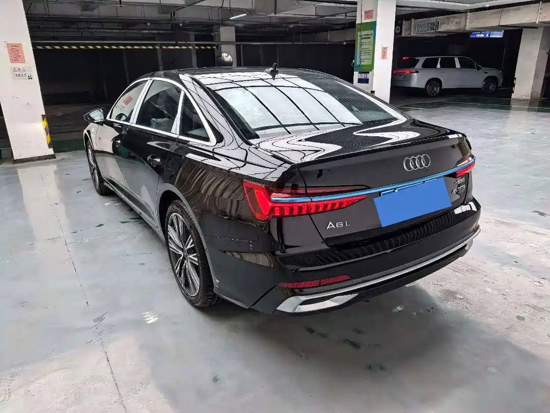 Audi A6L 2026 2026 Model Year 45 TFSI quattro Premium Dynamic