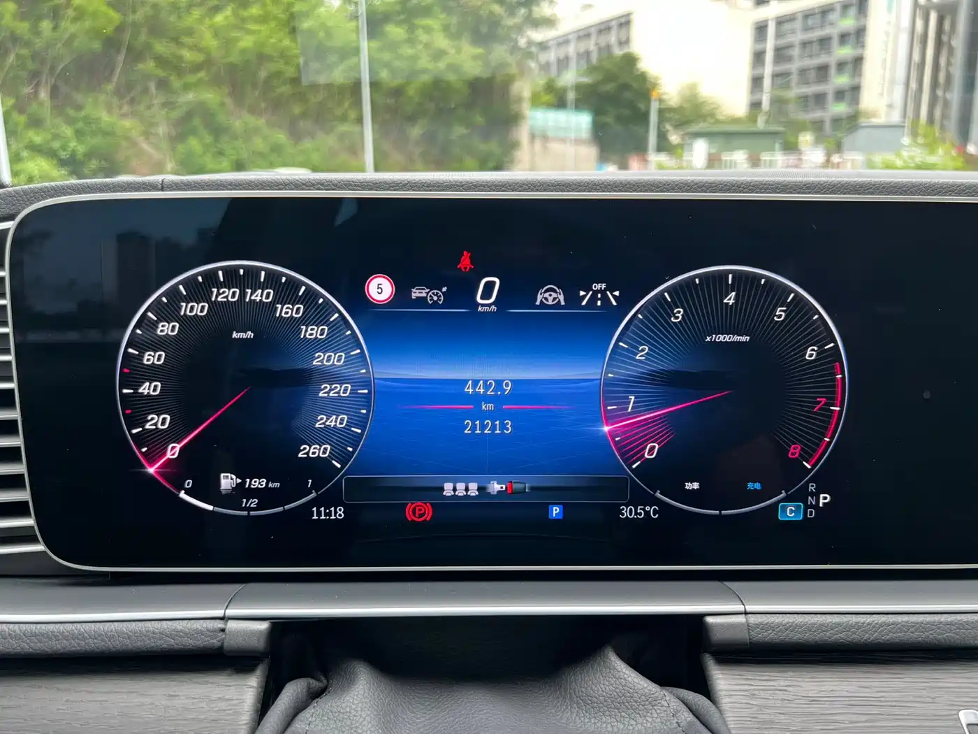 Mercedes-Benz GLE 2024 GLE 450 4MATIC Luxury фото 19