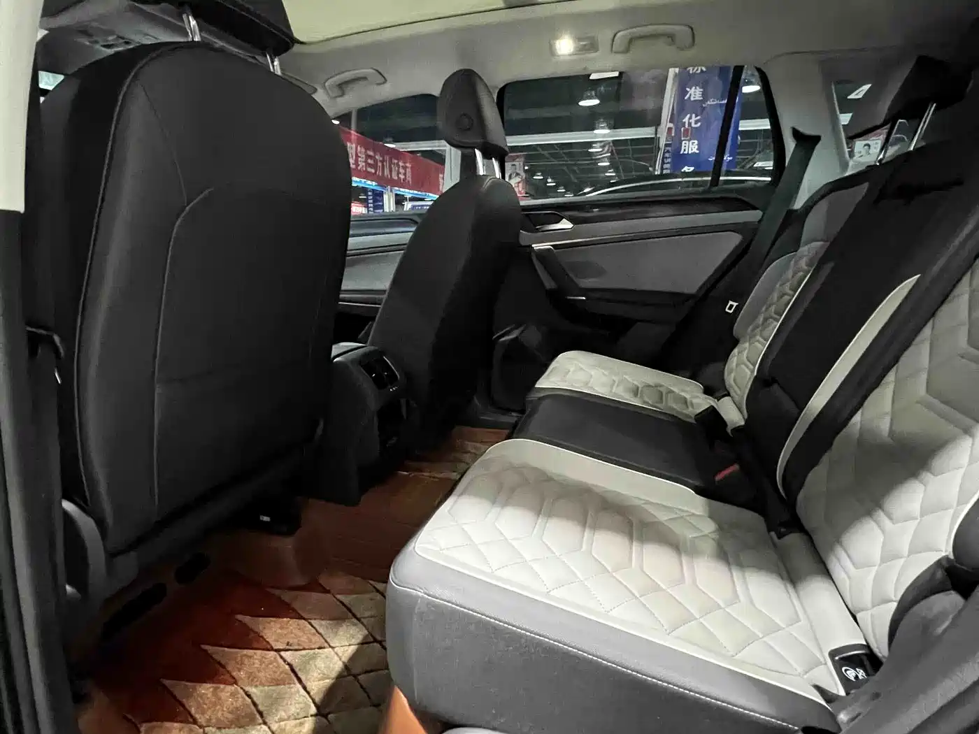 Volkswagen Tayron 2023 300TSI 2WD Luxury Plus Advanced Edition фото 5