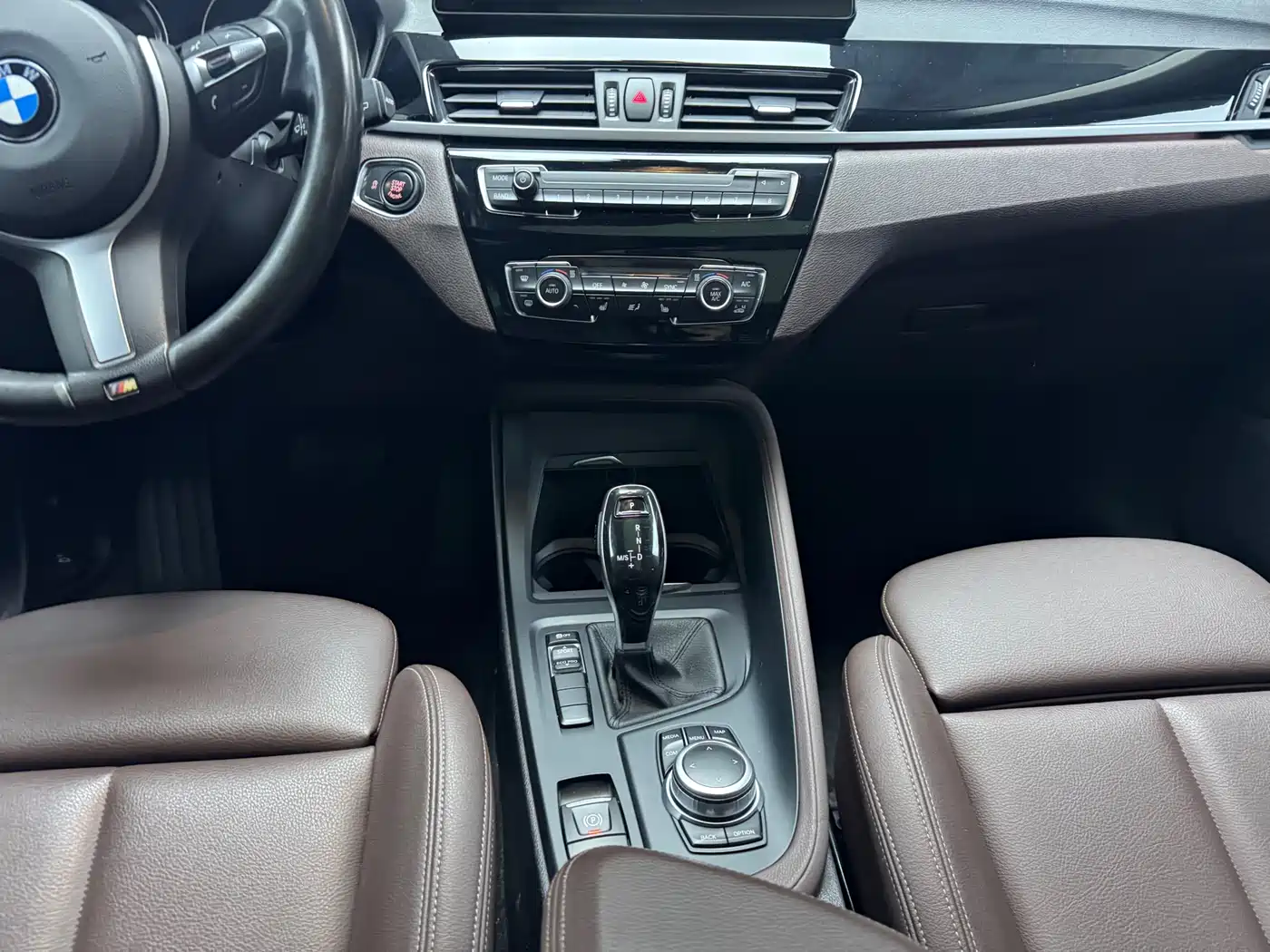 BMW X1 2022 sDrive25Li Leading фото 13
