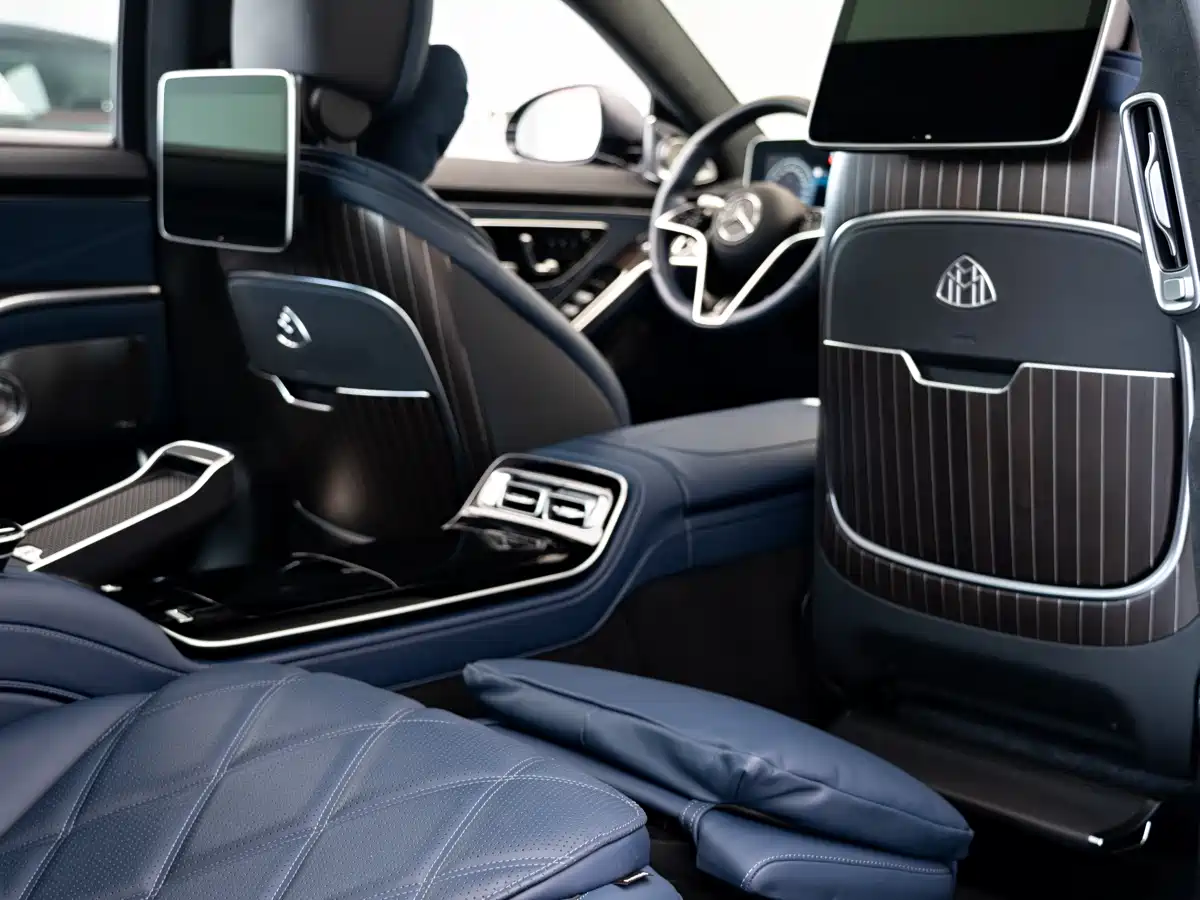 Mercedes-Benz Maybach S-Class 2022 S 680 4MATIC Craftsmanship Limited Launch Edition фото 18