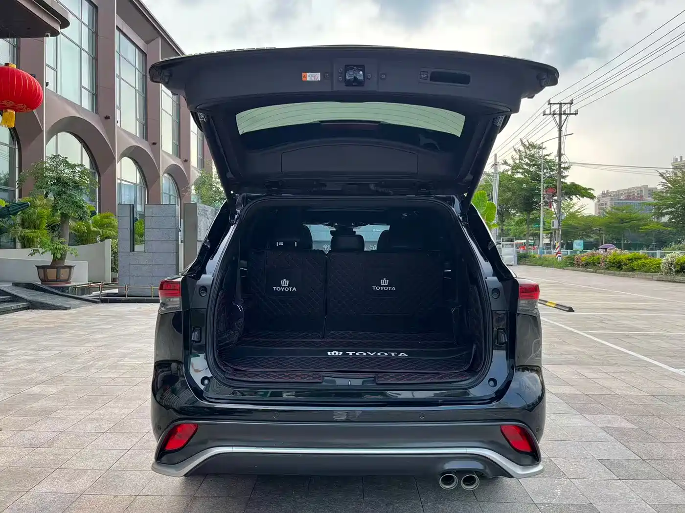Toyota Crown Kluger 2024 2.5L HEV 4WD Premium Edition фото 5