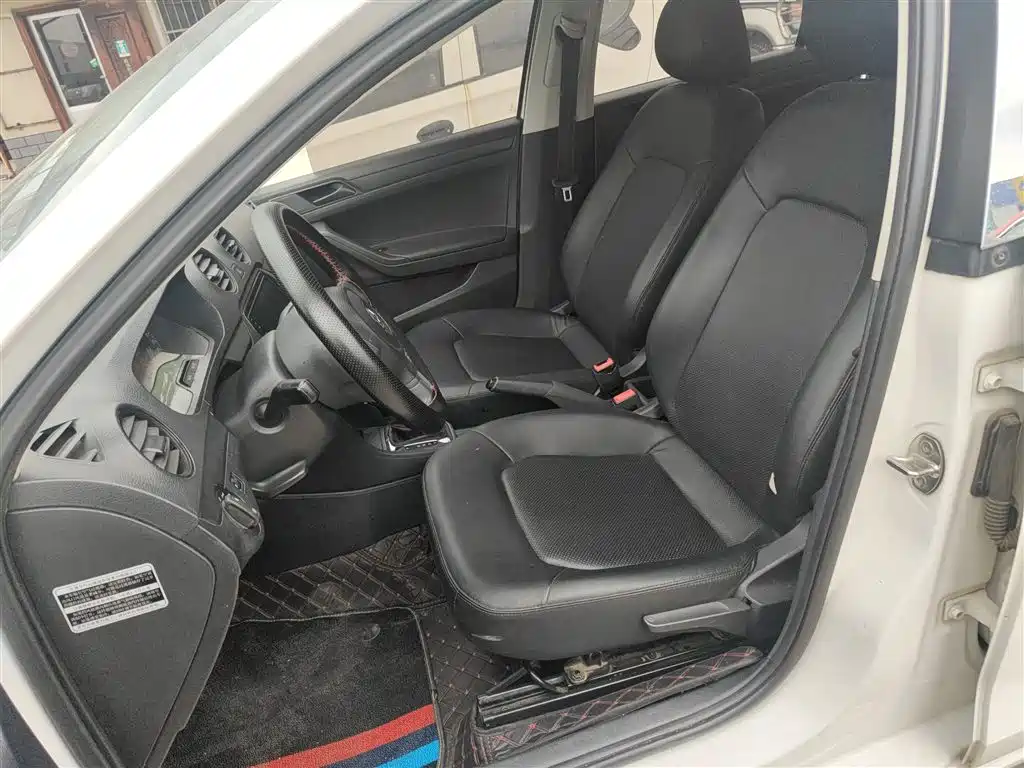 Volkswagen Jetta 2015 Value Edition 1.6L Automatic Fashion фото 15