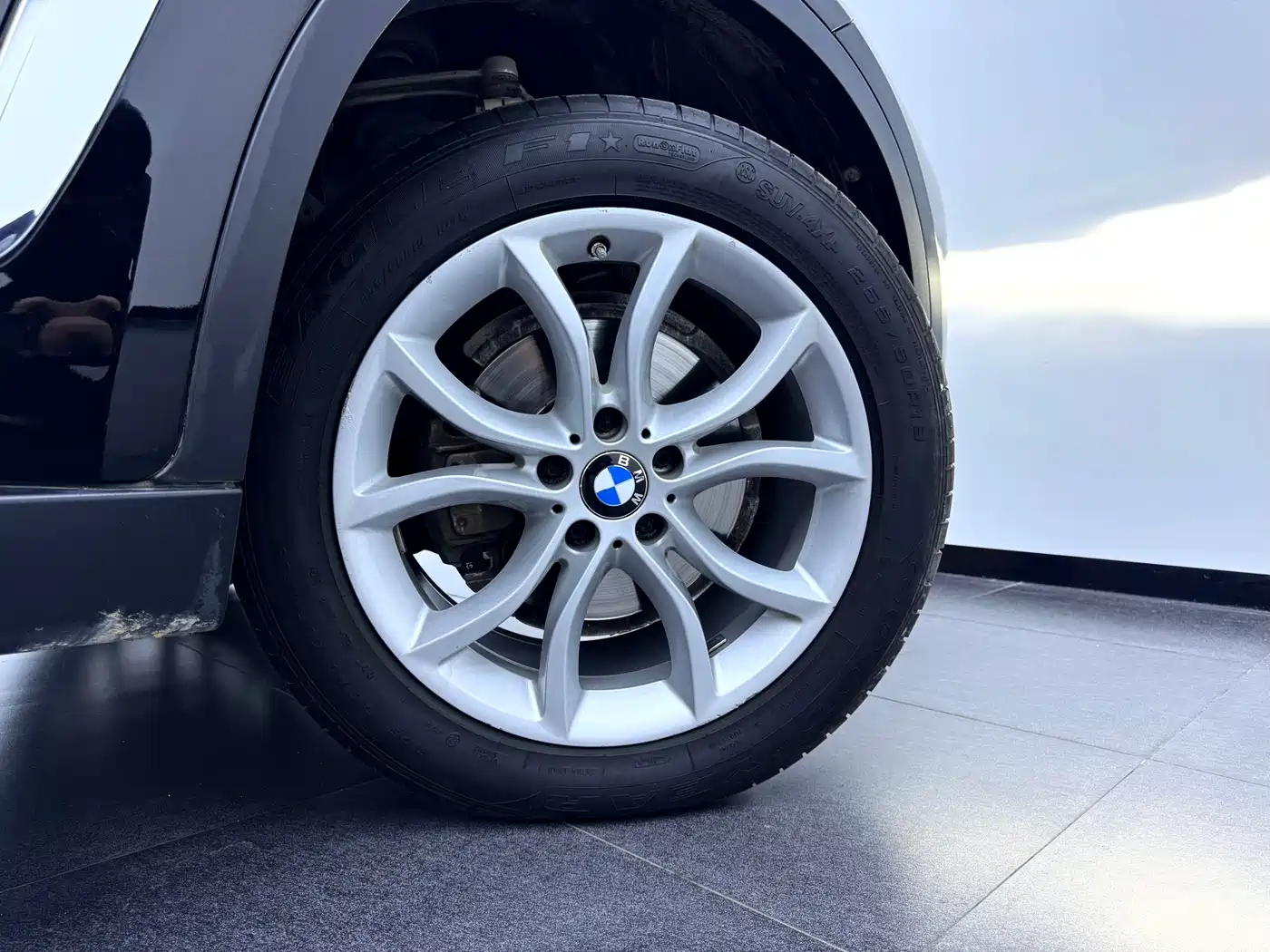 BMW X6 2017 xDrive35i Leading фото 10