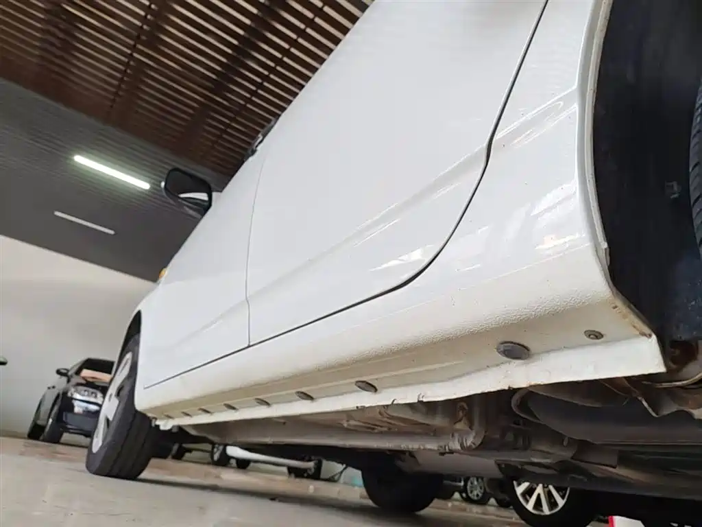BYD F3 2012 Energy-saving Edition 1.5L Manual Comfort фото 22