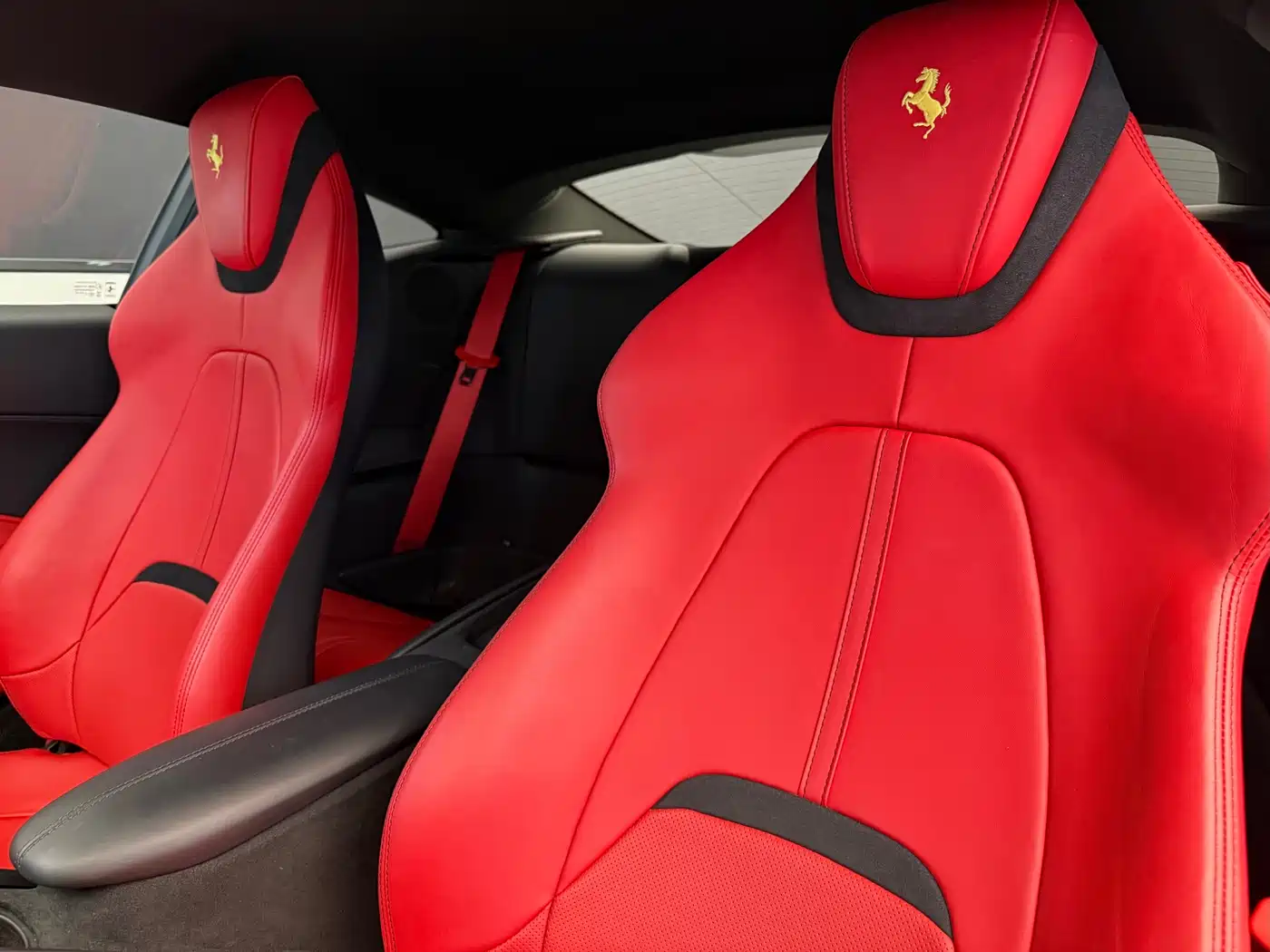 Ferrari Roma 2021 2020 3.9T V8