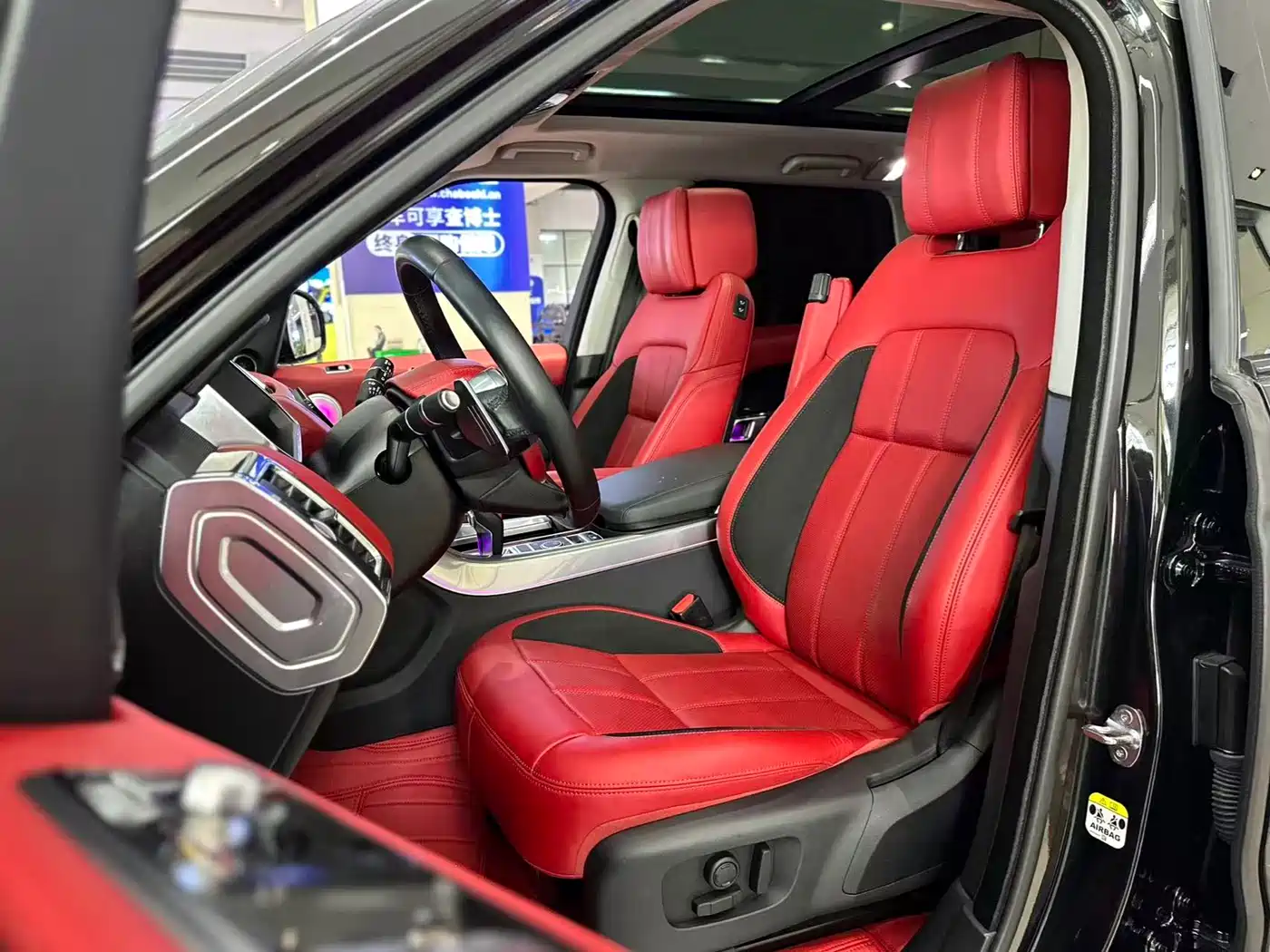 Land Rover Range Rover Sport 2021 3.0 L6 Gloss Black Edition фото 16