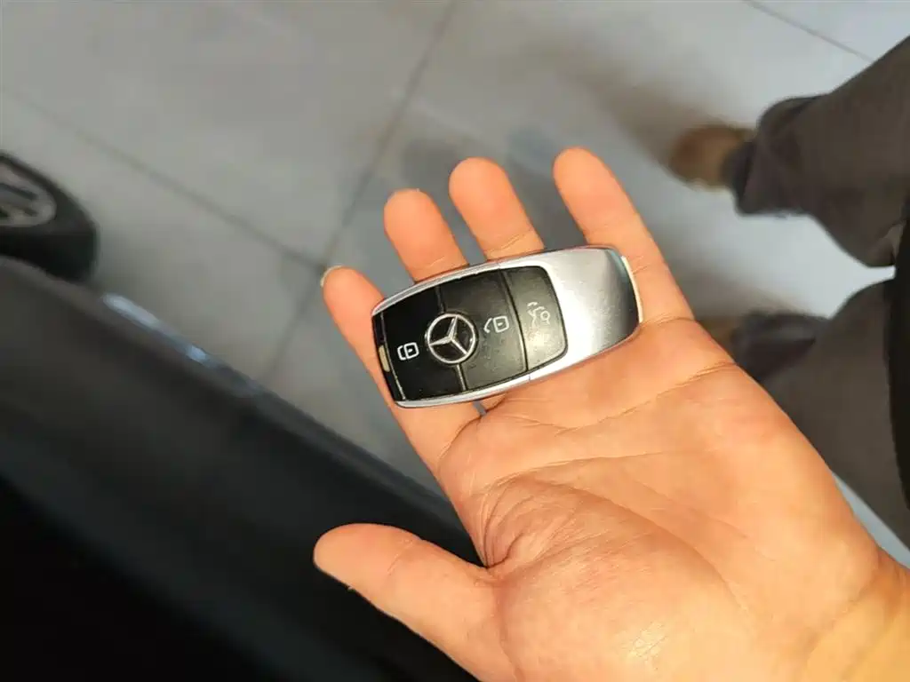 Mercedes-Benz E-Class 2018 Facelift E 200 L 4MATIC фото 9