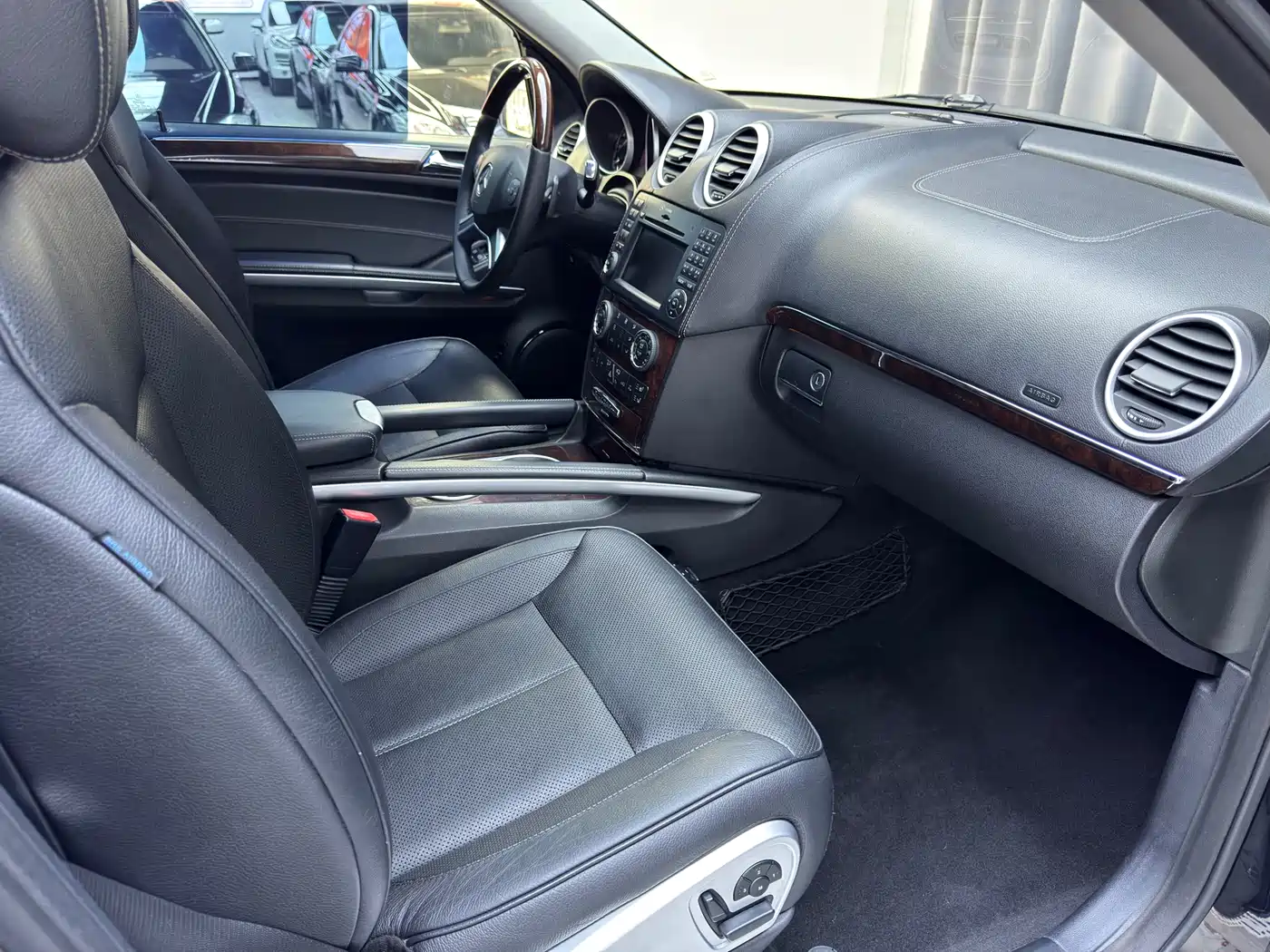 Mercedes-Benz GL-Class фото 15