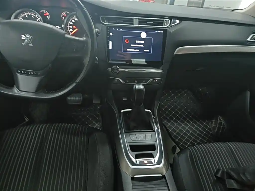 Peugeot 408 2016 1.6T Automatic Luxury Edition фото 13