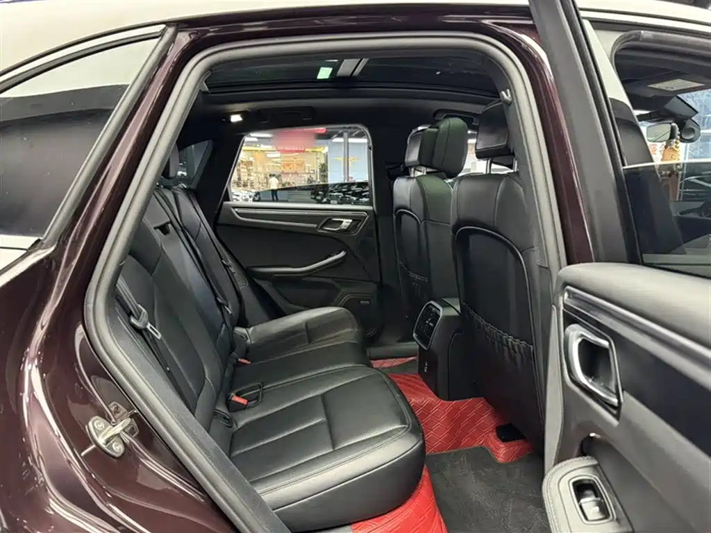 Porsche Macan 2024 Macan 2.0T фото 5